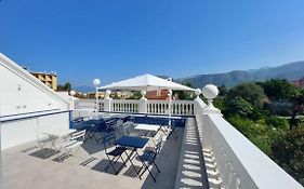 Villa Gabriella - Rooms & Breakfast